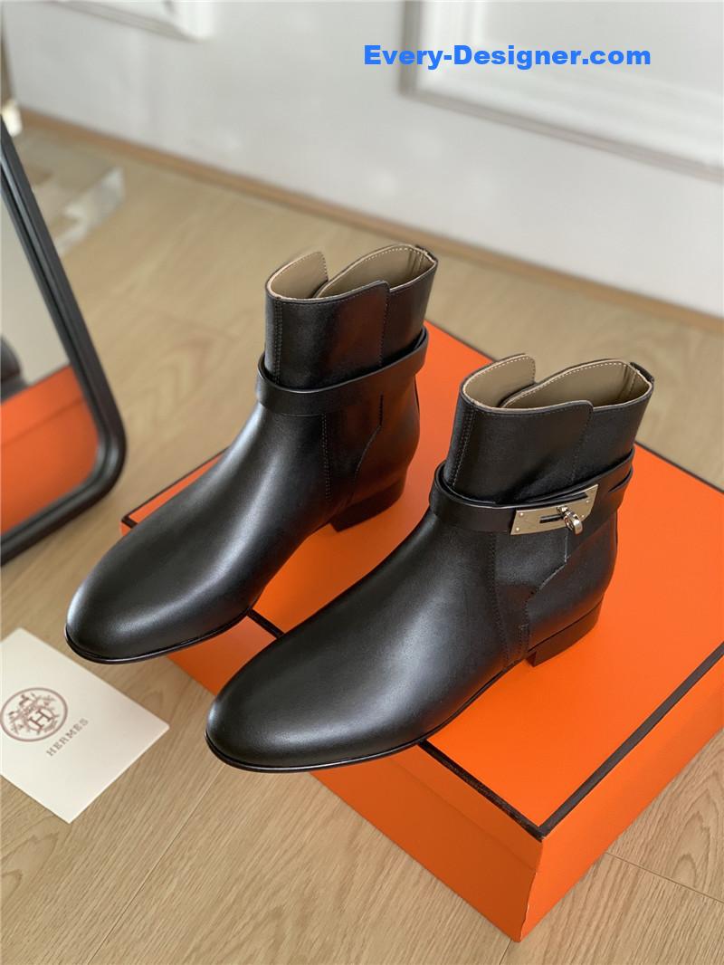 H**me5 classic kelly buckle boots