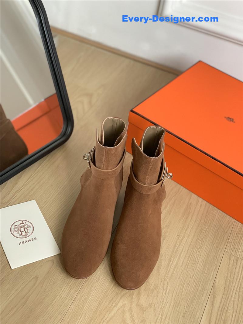 H**me5 classic kelly buckle boots