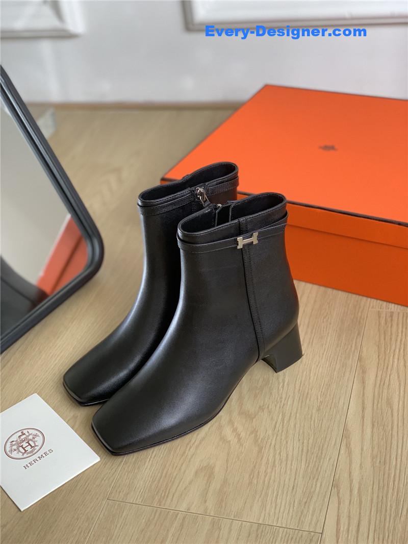 H**me5 calfskin hommage ankle boots