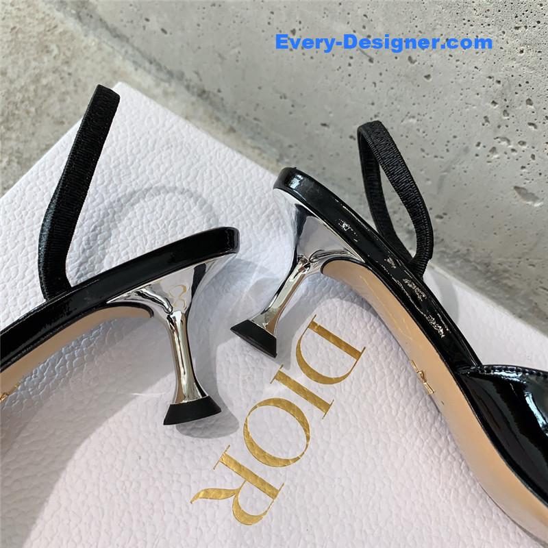 D10r new early autumn sandals