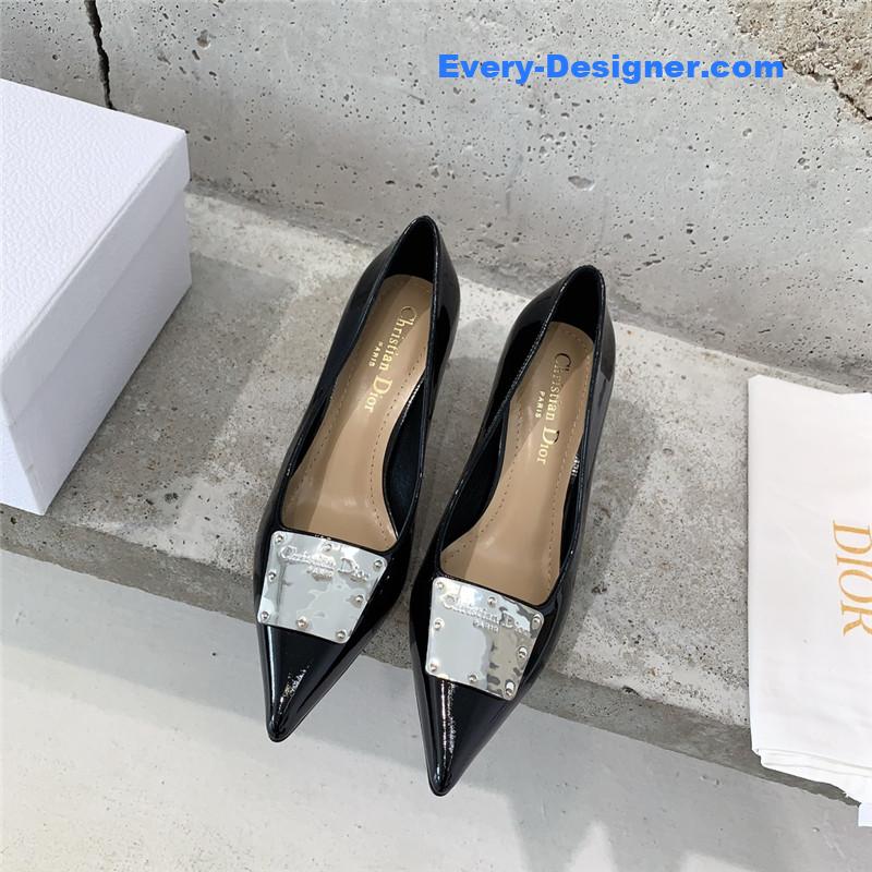 D10r new early autumn sandals