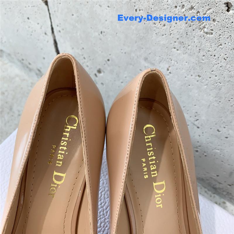 D10r new early autumn sandals