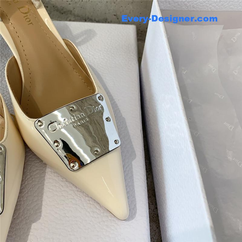 D10r new early autumn sandals