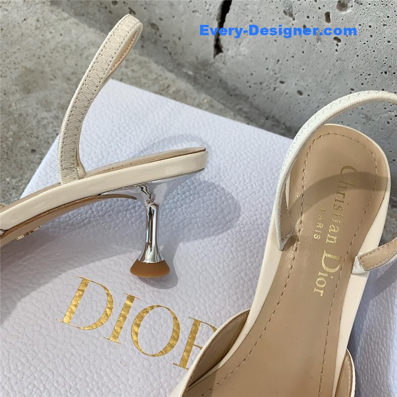 D10r new early autumn sandals