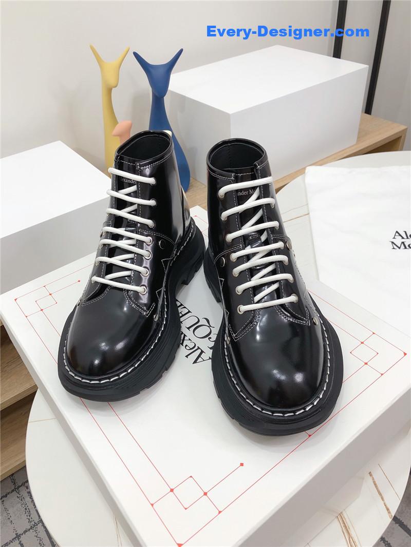 a1exa*der Mcqv*en new strappy boots