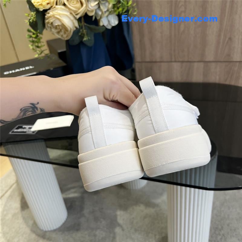 Ch**el new low top thick lace bread shoes