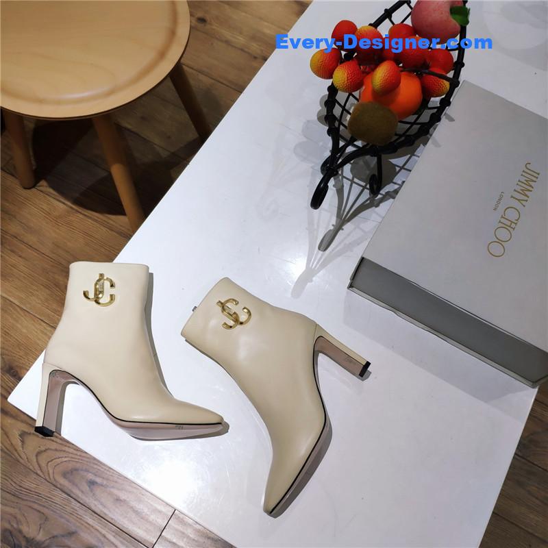 J1m*y Ch00 minori 65 boots white