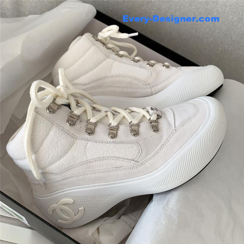 Ch**el new limited edition coco neige snow boots