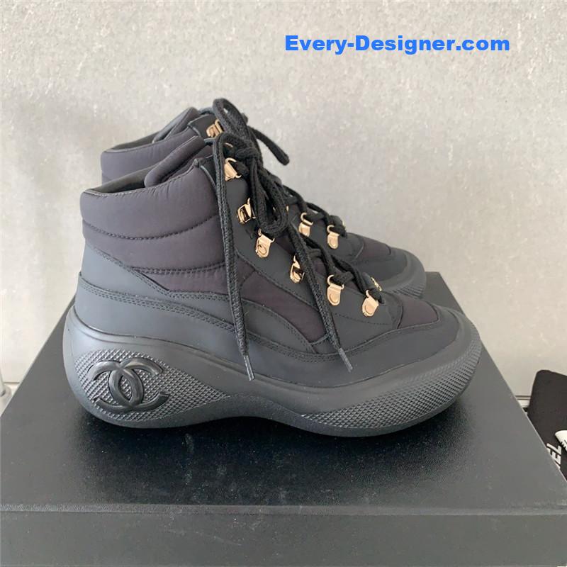 Ch**el new limited edition coco neige snow boots