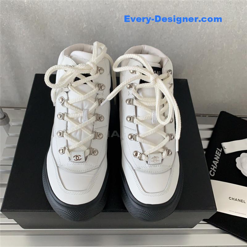 Ch**el new limited edition coco neige snow boots