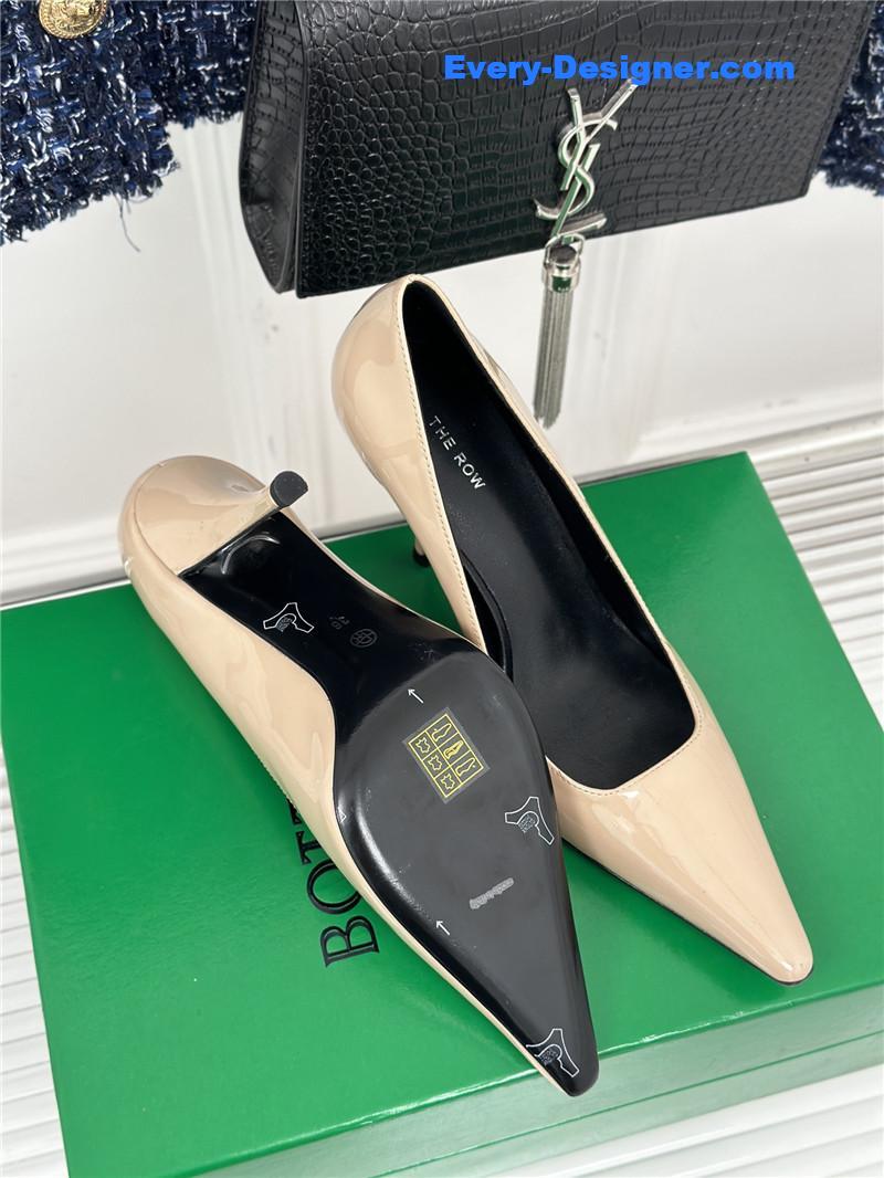 The R0w new stiletto pointed toe high heels