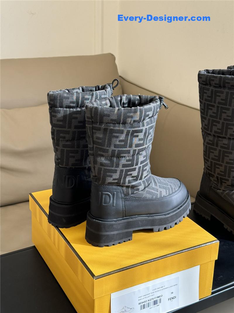 F**di classic ff presbyopic snow boots