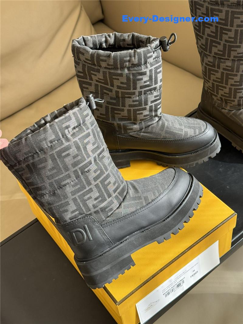 F**di classic ff presbyopic snow boots