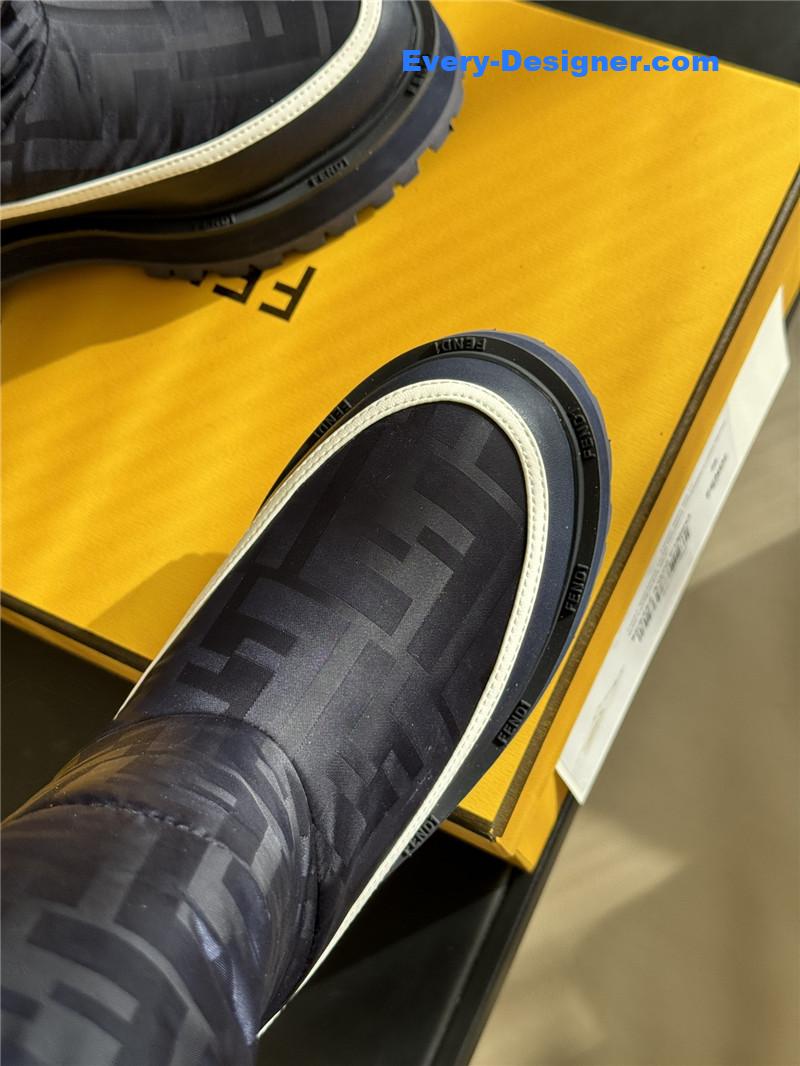 F**di classic ff presbyopic snow boots