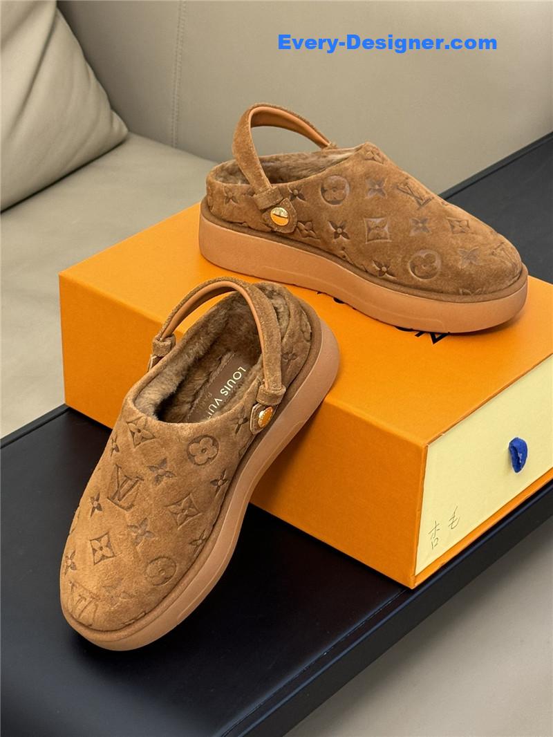 l0vis Vvtt0n lv platform slippers
