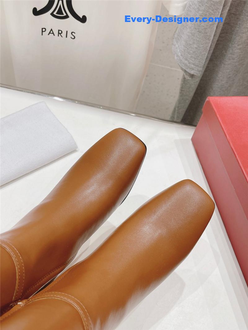 Va1e*ntin0 pointed toe chunky heel knee high boots in brown