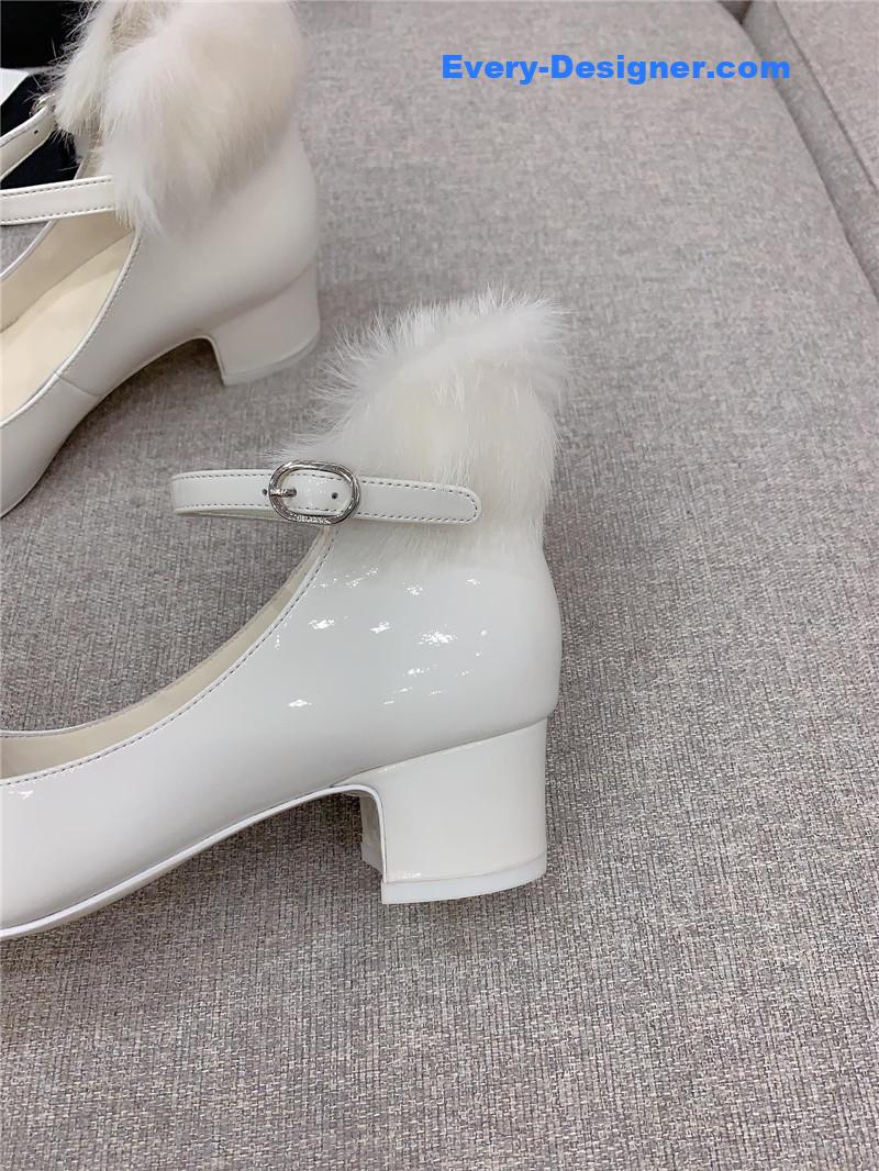 Ch**el new furry high heels