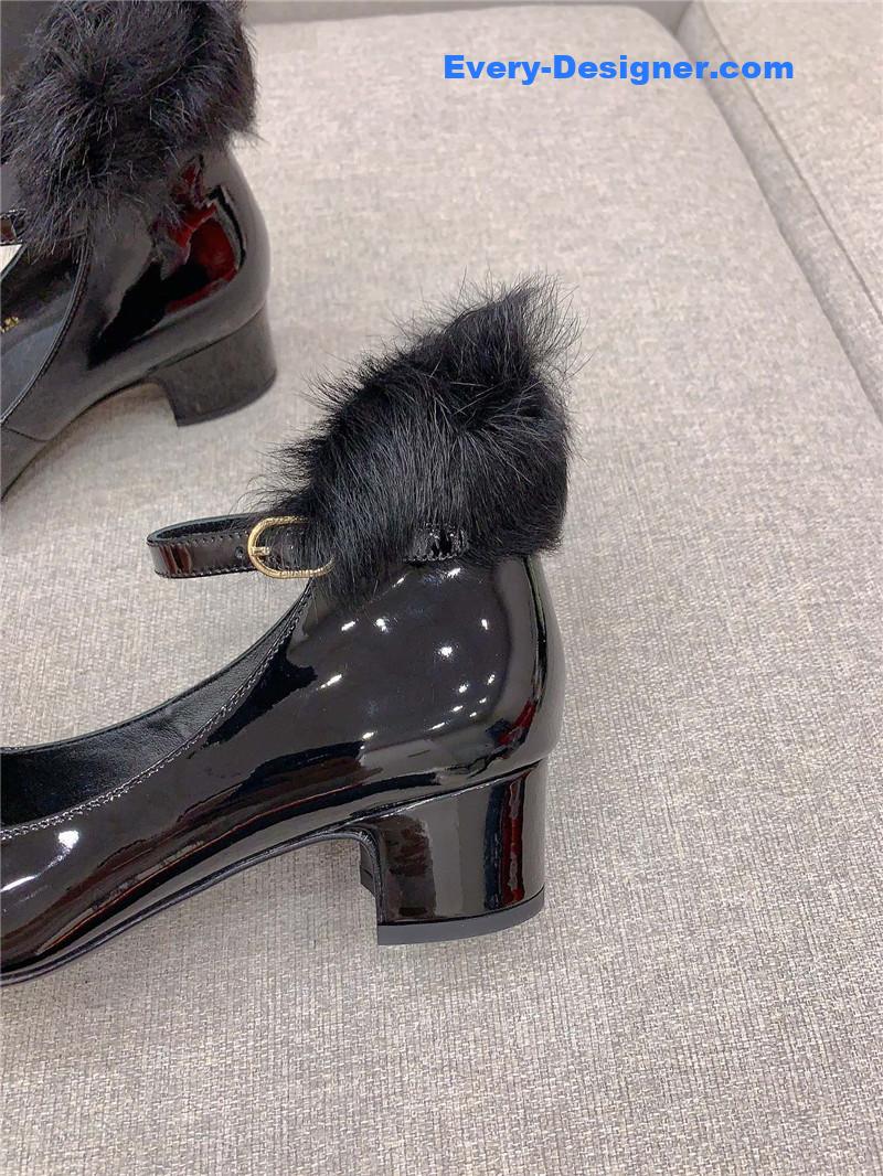 Ch**el new furry high heels