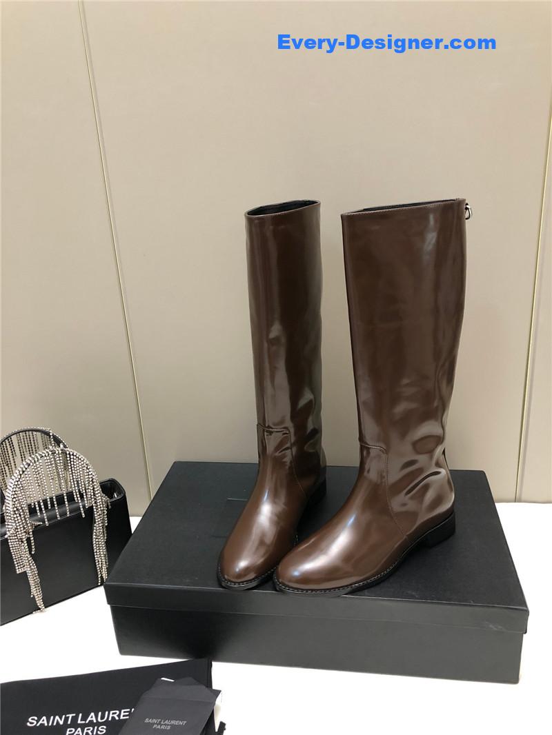 Sa1nt Lau*nt hunt boots in brown glazed leather