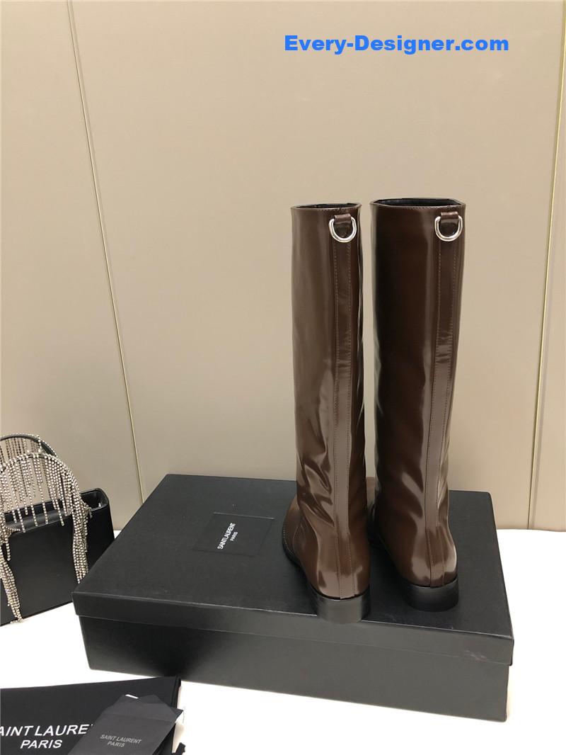 Sa1nt Lau*nt hunt boots in brown glazed leather