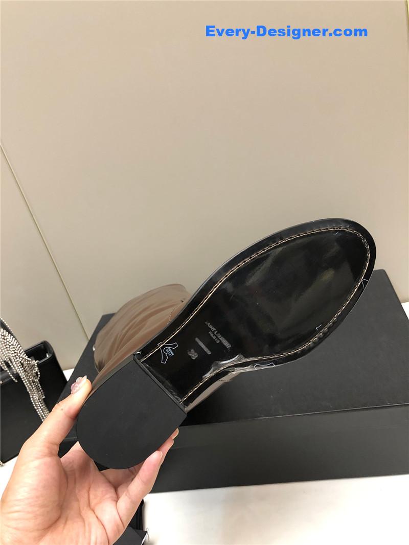 Sa1nt Lau*nt hunt boots in brown glazed leather