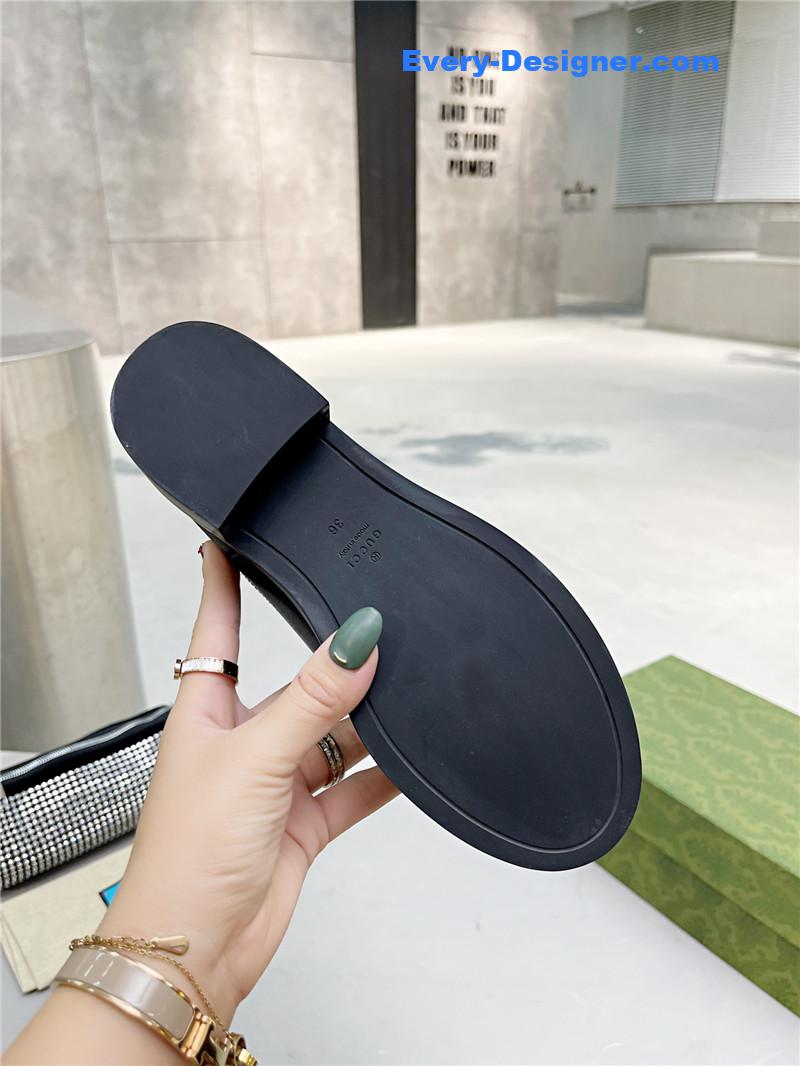 Gvc*1 black leather microGvc*1ssima ankle boots