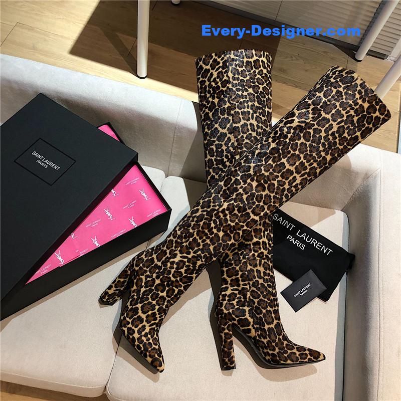 Y51 letter heel pointed toe high heel boots