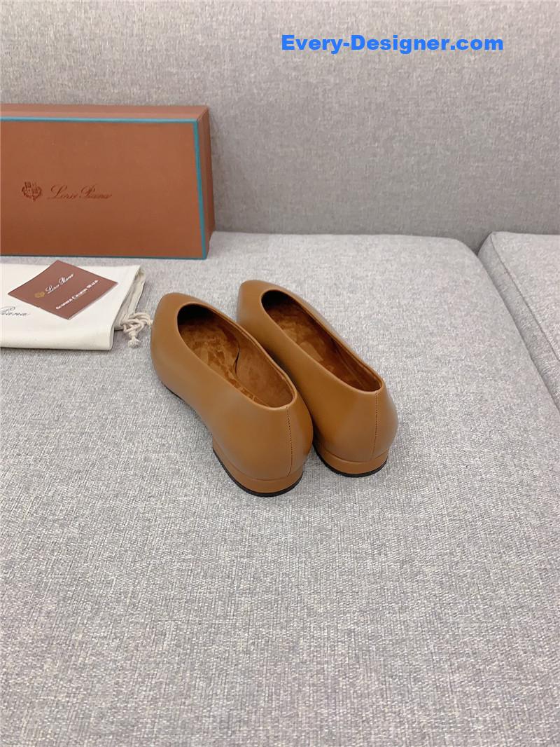 L0r0 P1ana new pointed toe witch flat shoes