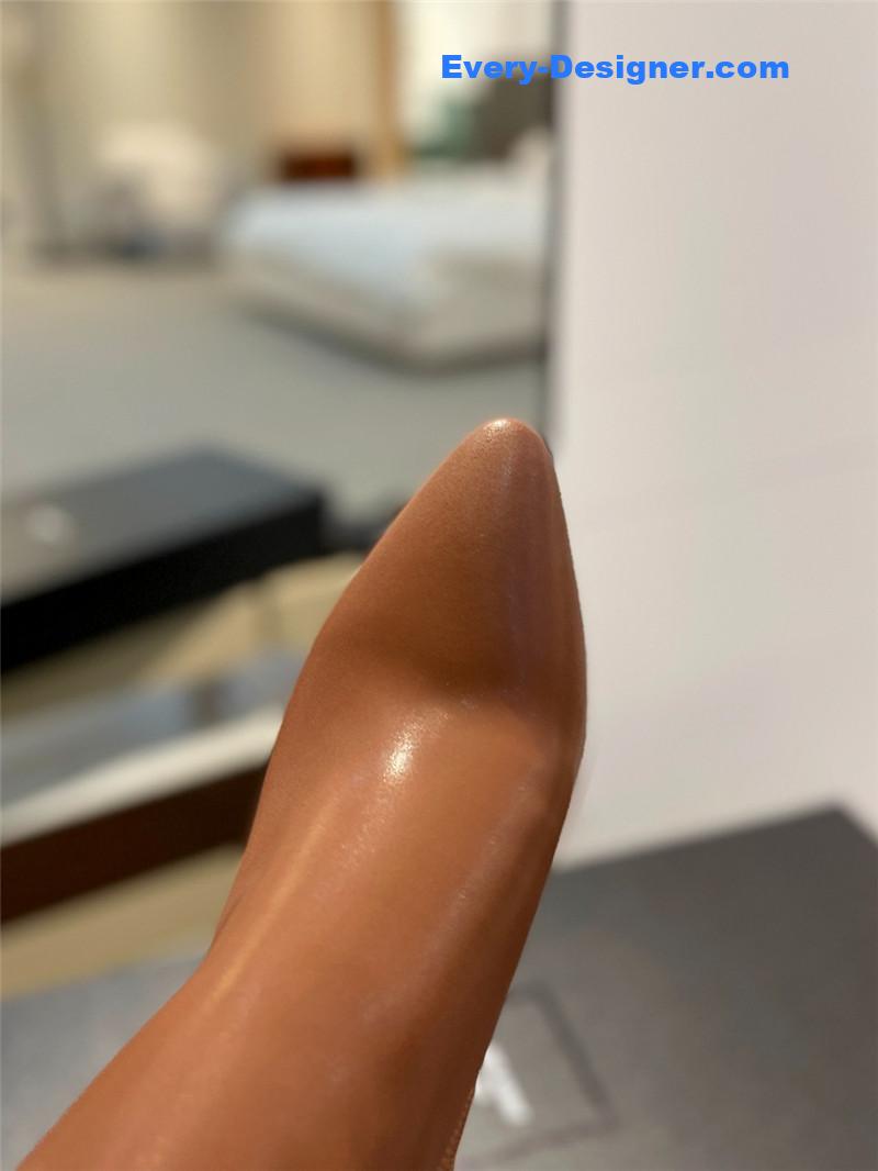 Sa1nt Lau*nt brown leather knee-high boots