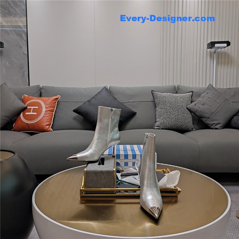 Pra*a silver pointed patent leather heel ankle boots