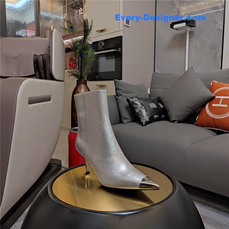 Pra*a silver pointed patent leather heel ankle boots