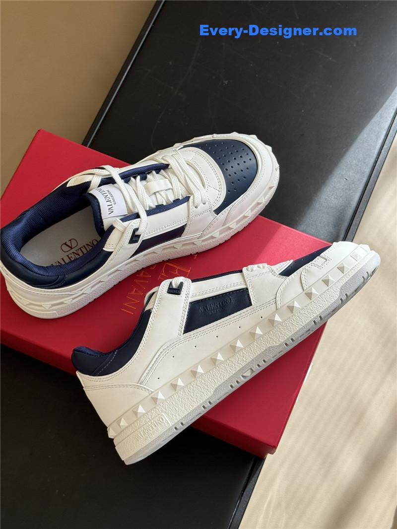 Va1e*ntin0 couple sneakers