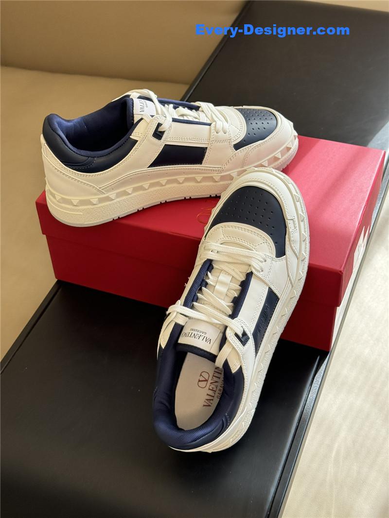 Va1e*ntin0 couple sneakers
