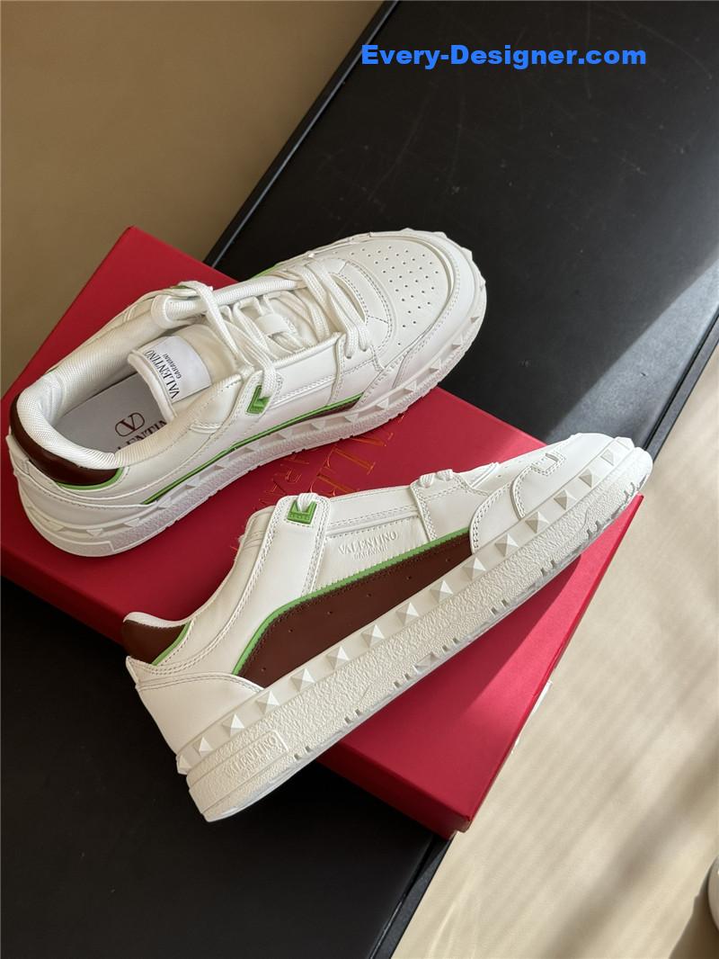 Va1e*ntin0 couple sneakers