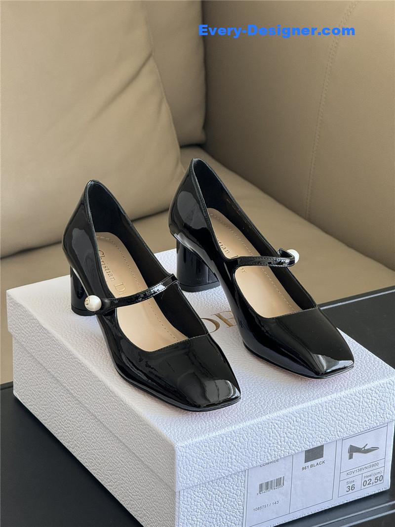 D10r small square toe mary jane shoes