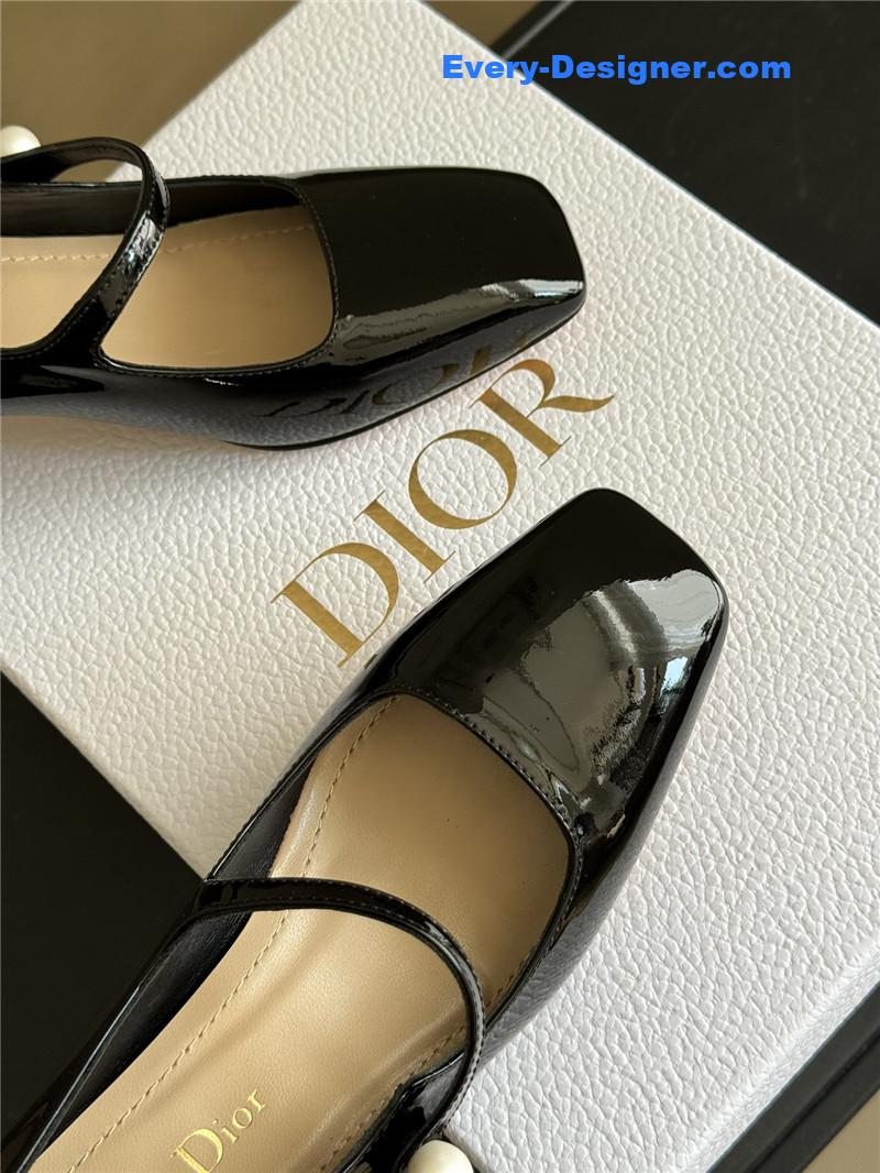 D10r small square toe mary jane shoes
