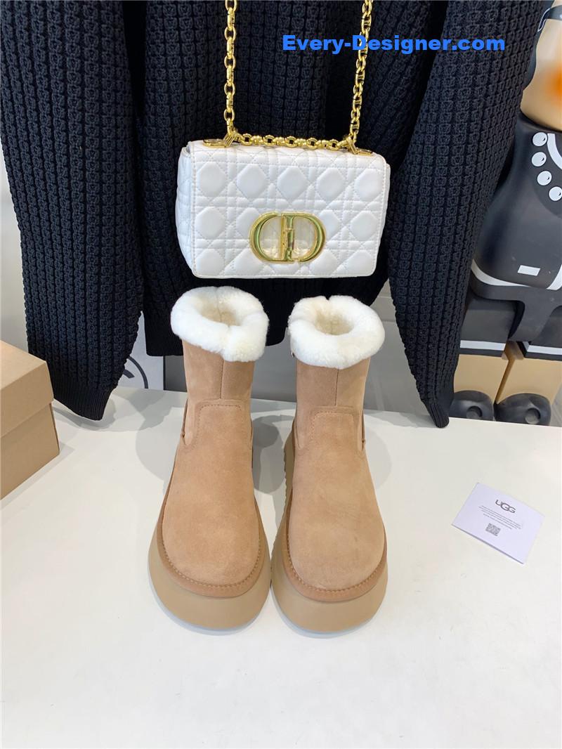 UGG Dipper Shearling Platform Boots Brown