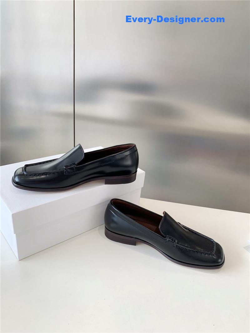 The R0w slip-on loafers