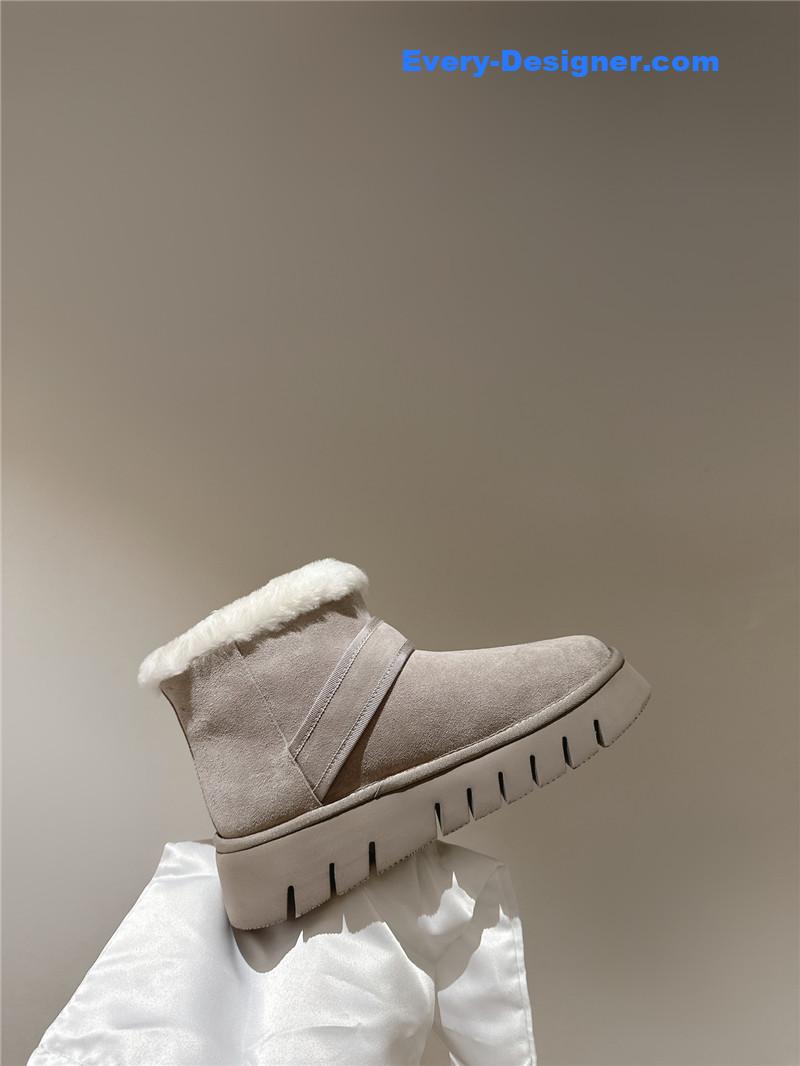 Roger Vivier Viv’ Shearling Suede Winter Boots