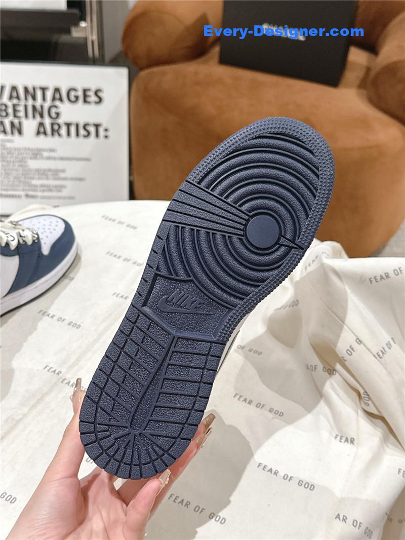 Ch**el nike co-branded casual shoes