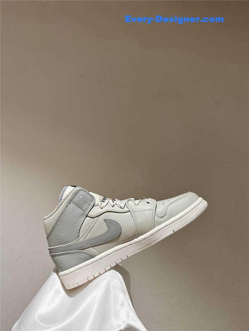 Ch**el nike co-branded casual shoes
