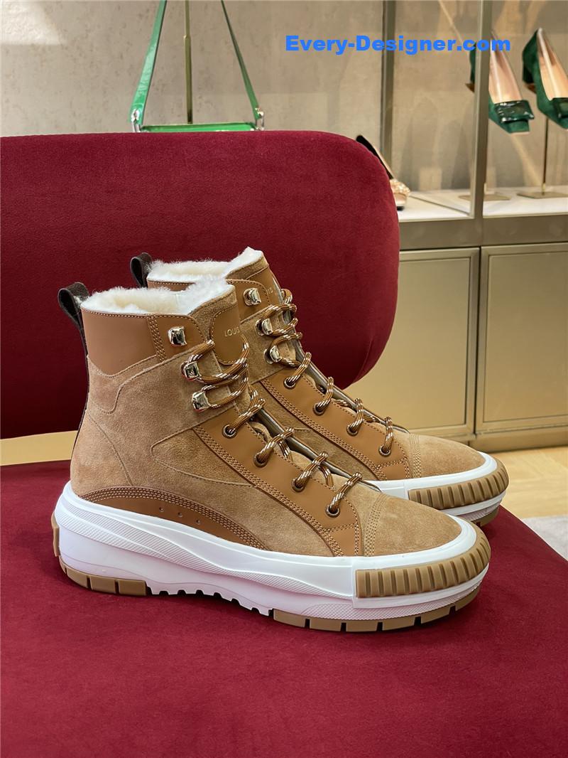 l0vis Vvtt0n lv squad shearling sneaker boots in brown