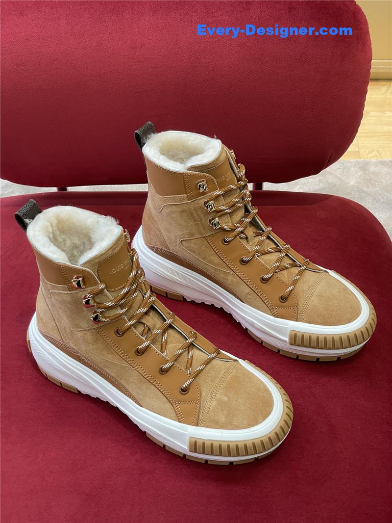 l0vis Vvtt0n lv squad shearling sneaker boots in brown