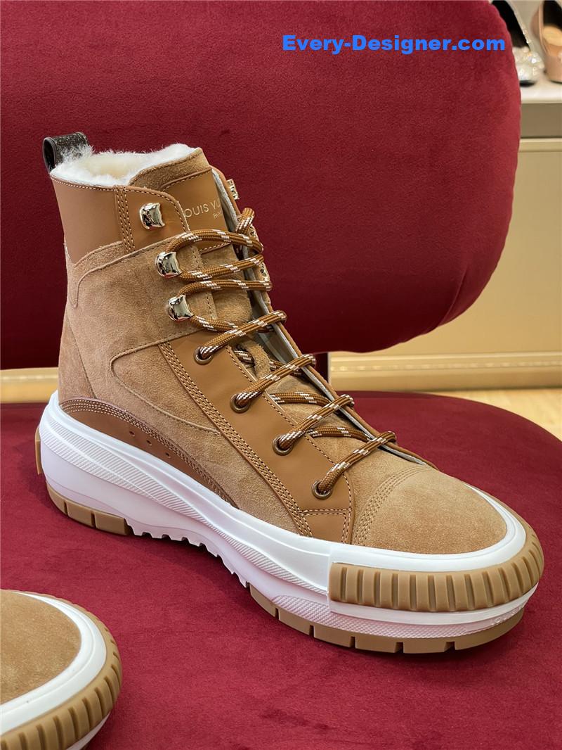 l0vis Vvtt0n lv squad shearling sneaker boots in brown