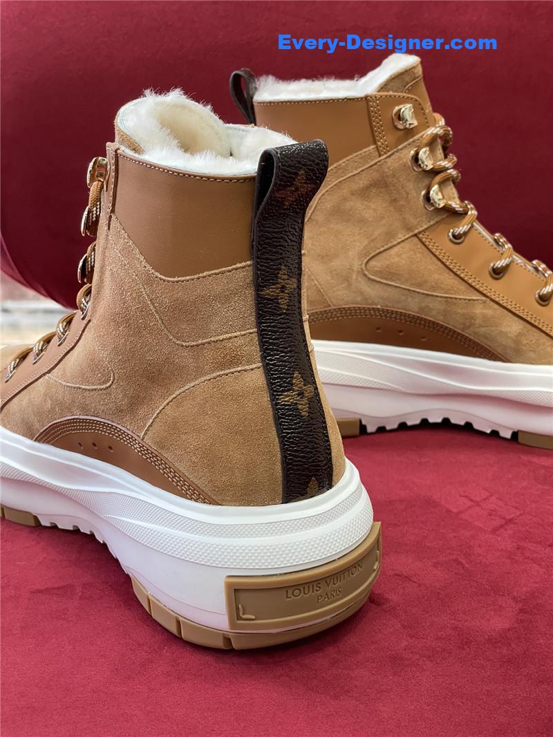 l0vis Vvtt0n lv squad shearling sneaker boots in brown