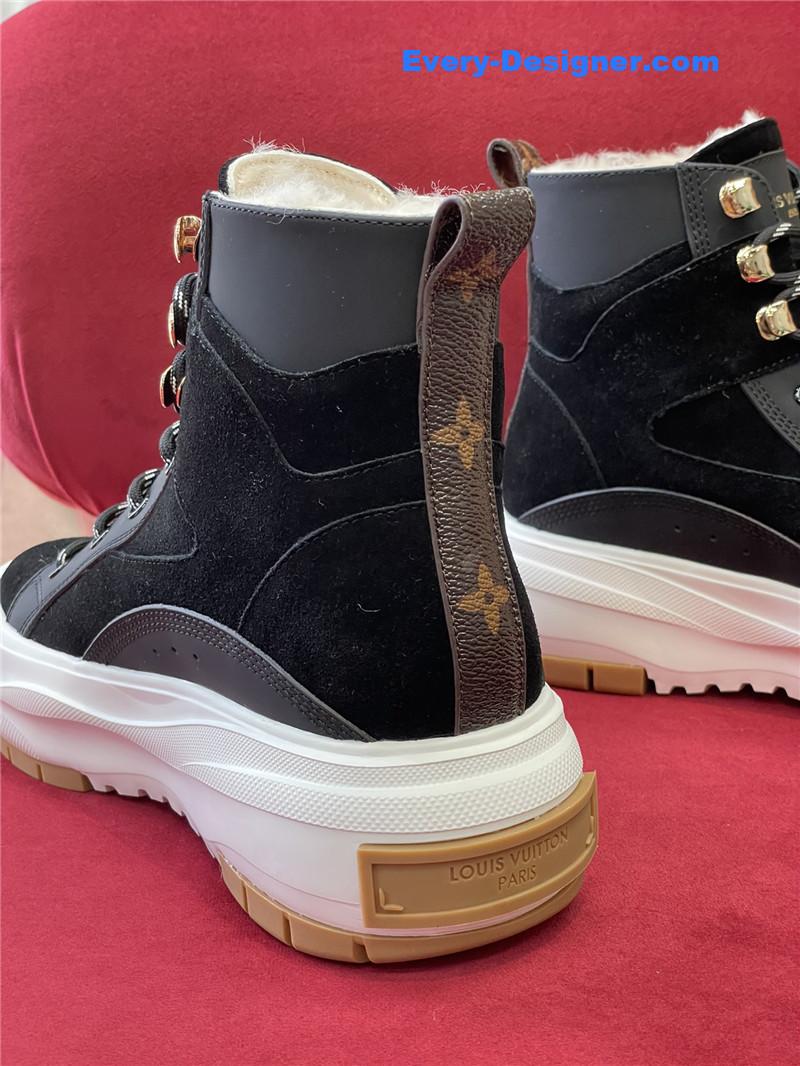 l0vis Vvtt0n lv squad shearling sneaker boots