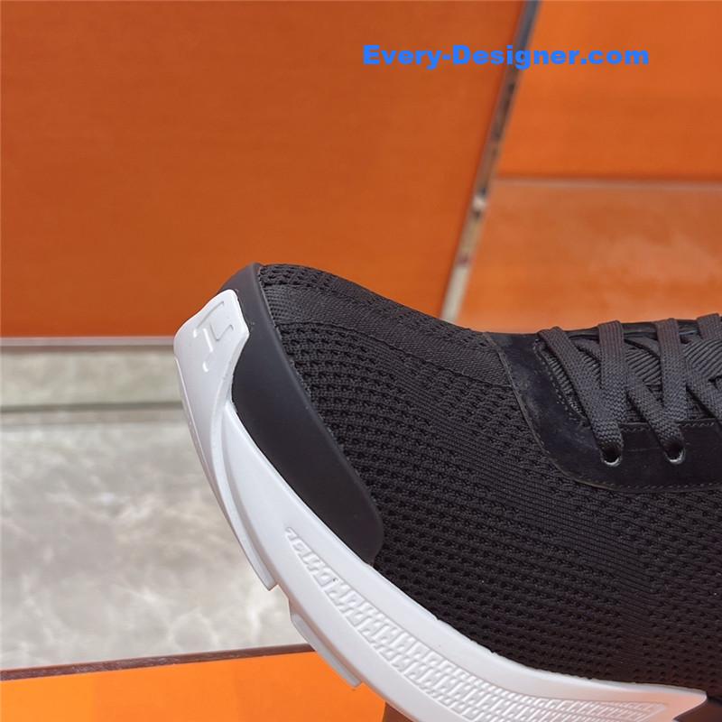 H**me5 heros sneakers for women