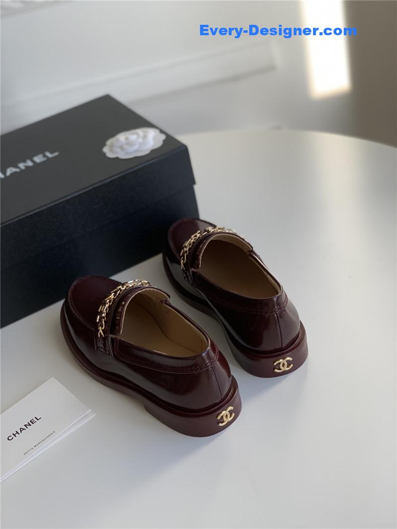 Ch**el classic letter chain loafers