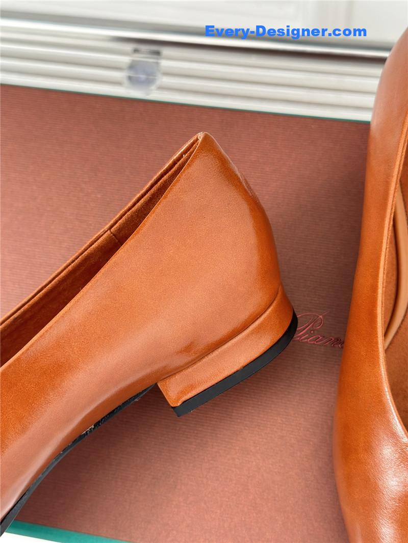 L0r0 P1ana retro witch flats