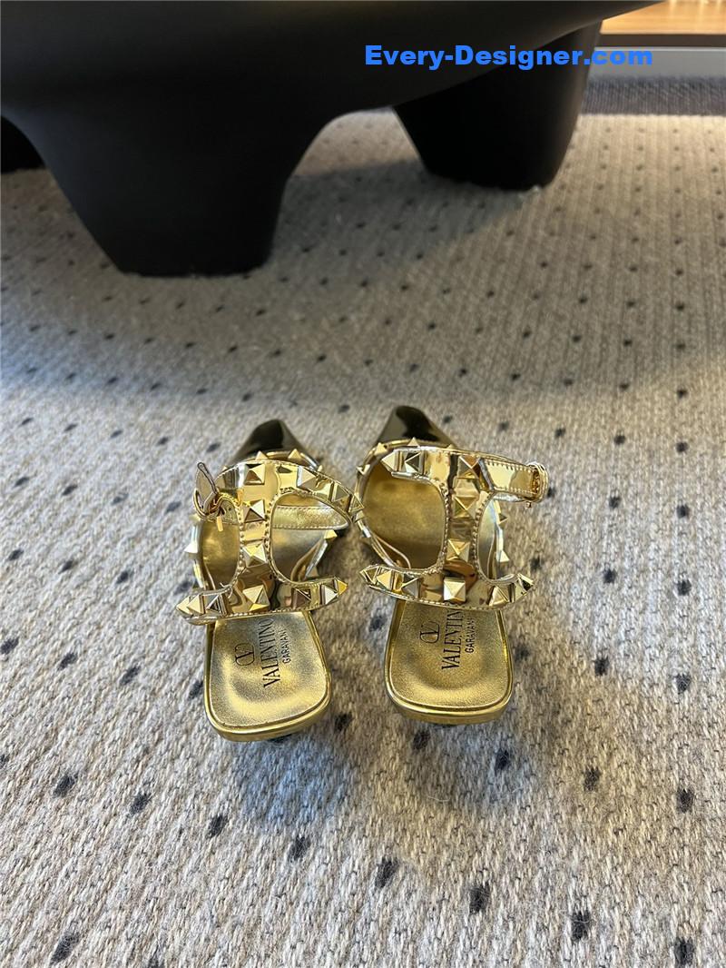 Va1e*ntin0 new two strap high heels